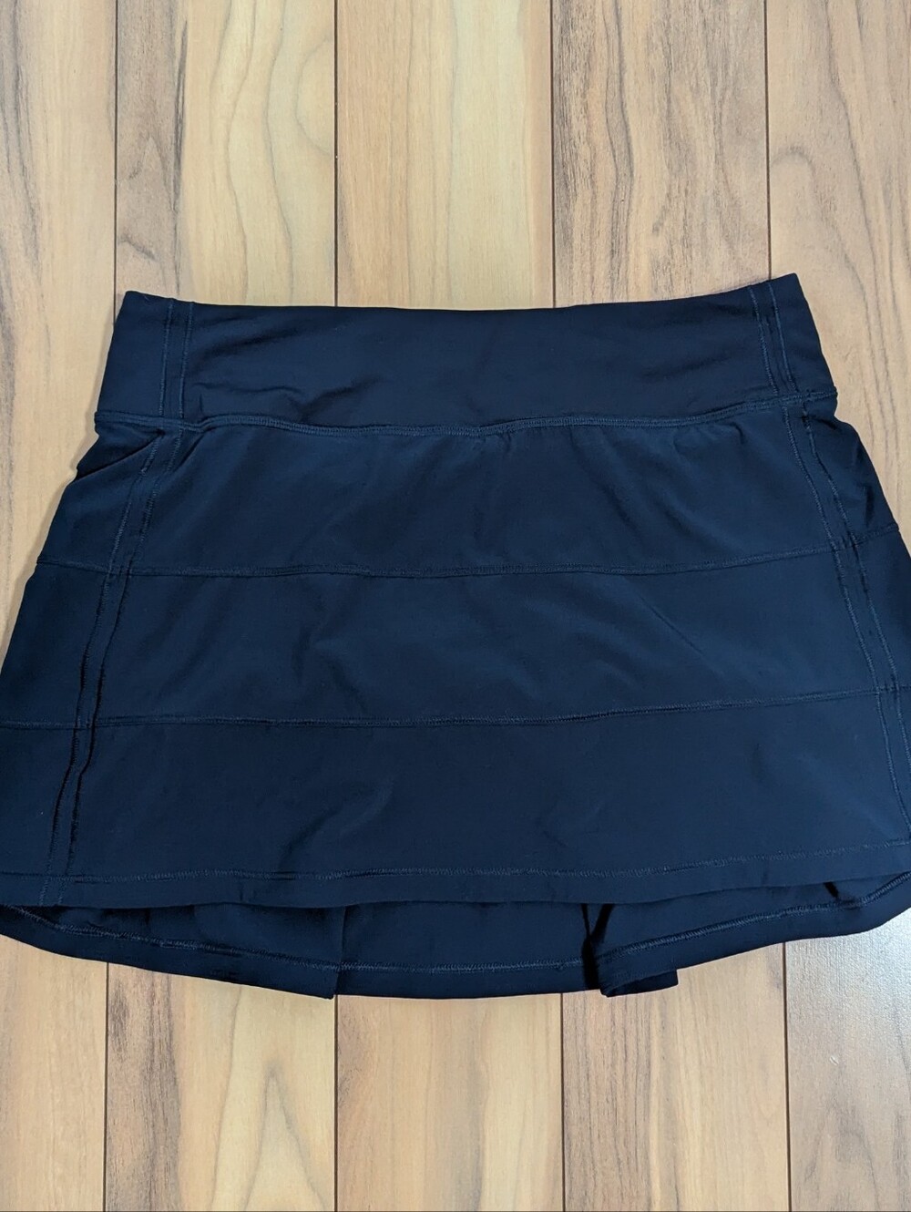 EUC! Lululemon Pace Rival Skirt In Dark Blue Size 6